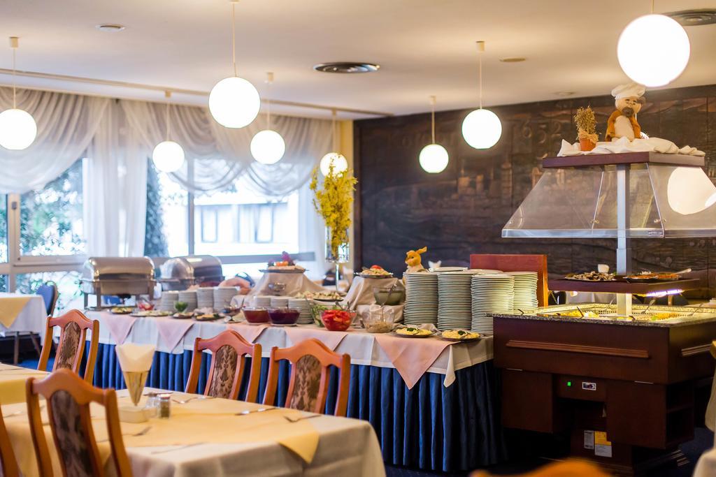 Hotel Solny Kolobrzeg Luaran gambar