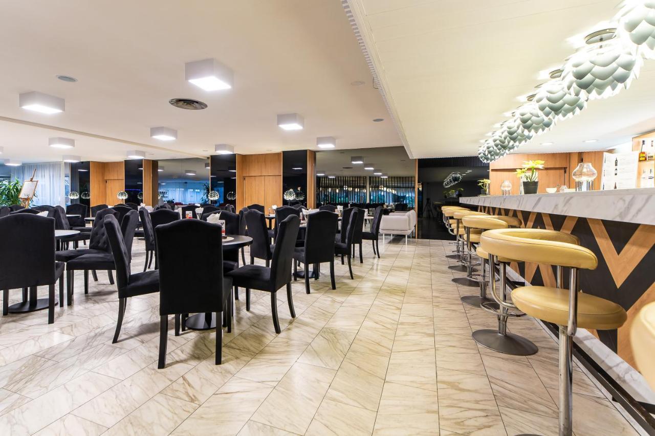 Hotel Solny Kolobrzeg Luaran gambar